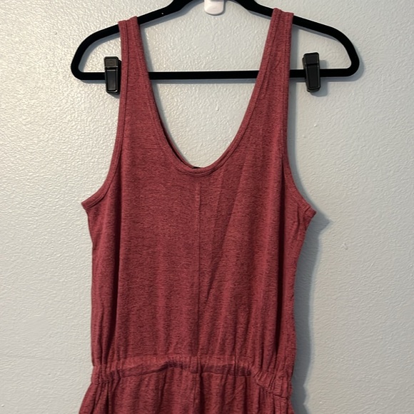 5/$25 | LOFT Heathered Pajama Romper - Picture 6 of 8